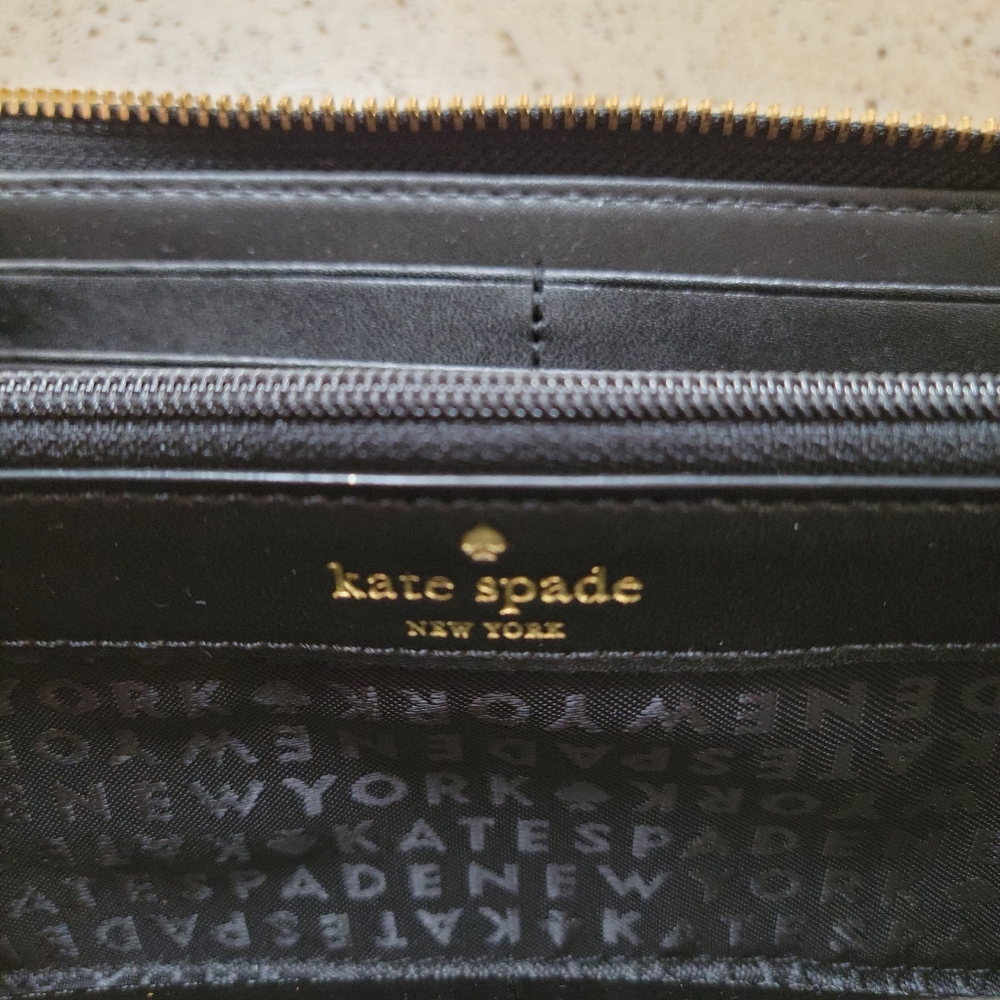 Kate Spade wallet - Picture 6 of 6